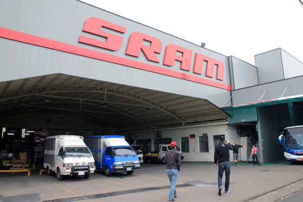 sram.jpg sram.jpg